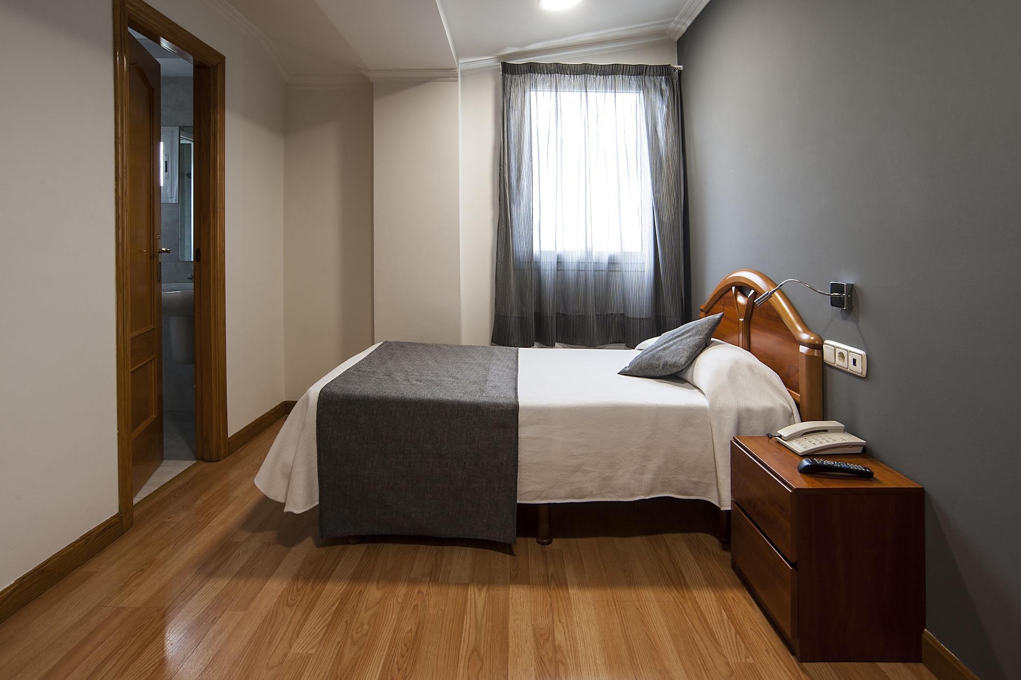 Iraipe Izaga Hostal Noáin Extérieur photo
